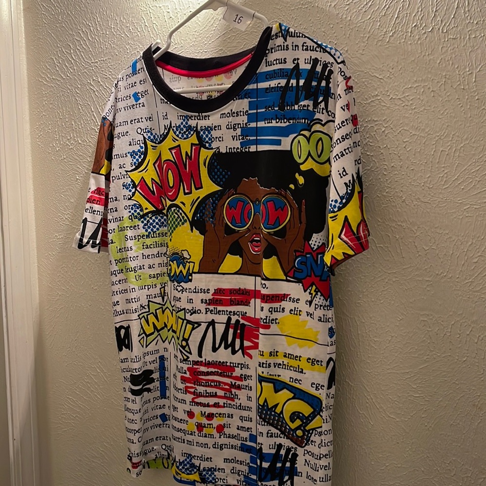 Encrypted Men’s Size Small S Graphic Spanish Comic T-Shirt Top NWT New Ret $40 W